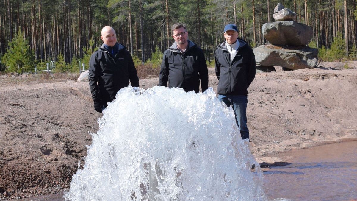 The contribution of the Unesco book is a tribute to the Finnish water know-how, as the shortage of groundwater is a global challenge to be solved. CEO Aki Artimo, hydrogeologist Sami Saraperä and  production manager Osmo Puurunen co-authored two chapters in the book.
